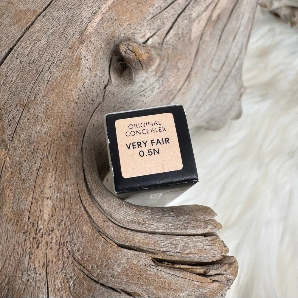 bareMinerals Original Liquid Mineral Concealer - Very Fair 1N